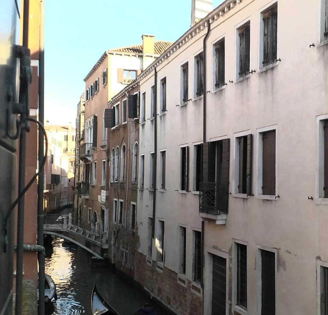 Apartment Ferienwohnung Casin Dei Nobili Dependance Venedig